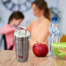 Round stainless steel lunchbox for everyday use